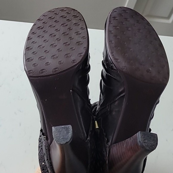 Elasio Renzoni laser cut leather booties Sz 36 Brown Cottagecore Victorian - Picture 8 of 11
